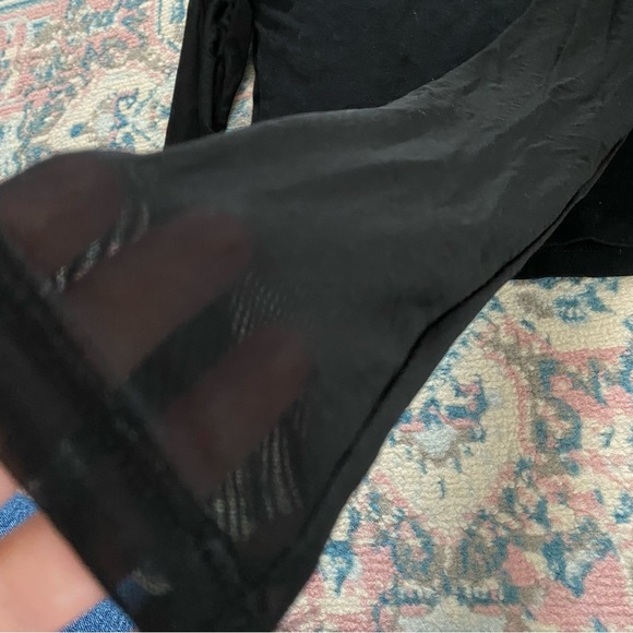 Urban Outfitters black mesh sleeve Crop top - Picture 5 of 6